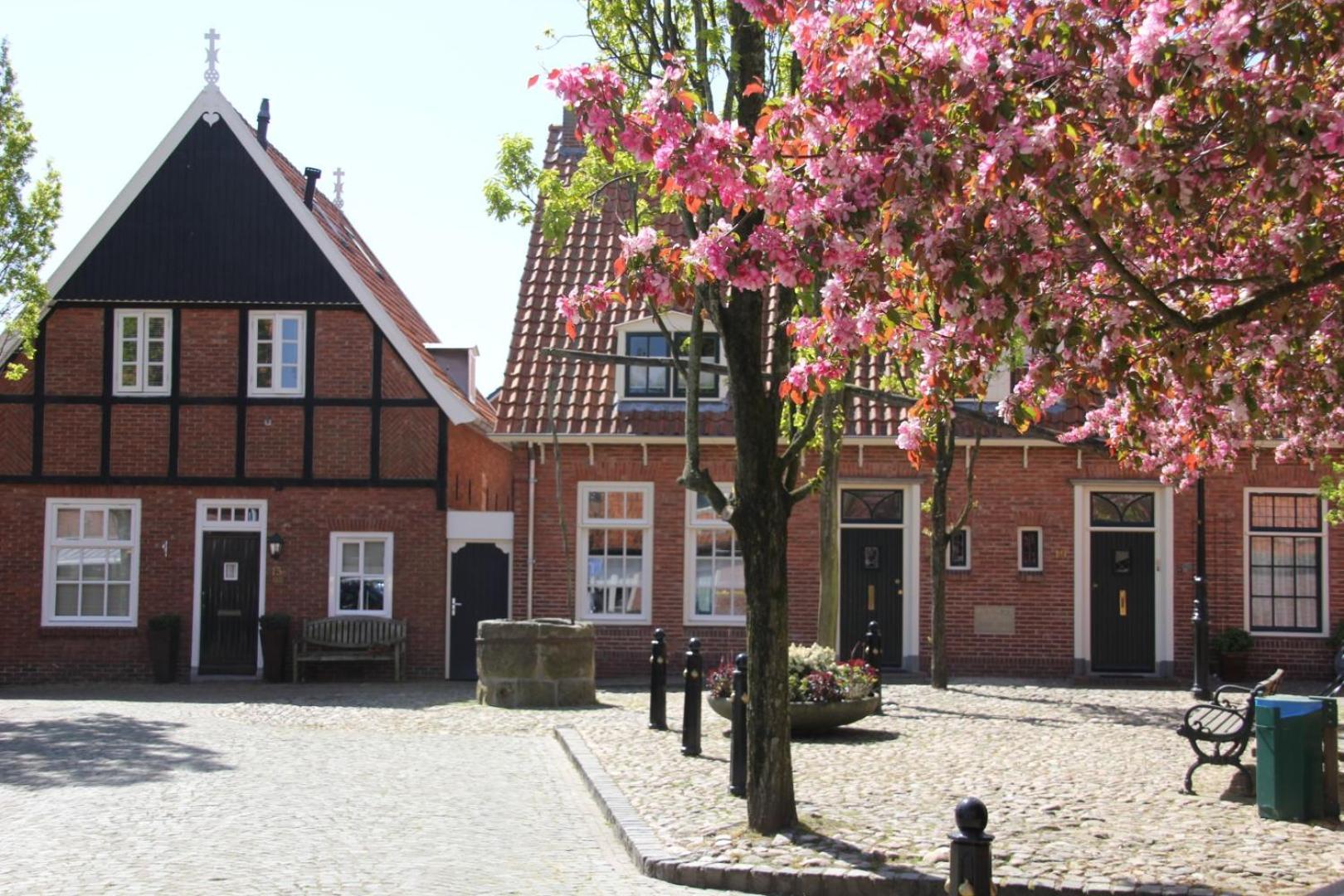 Hotel Van Der Maas Отмарсум Екстериор снимка