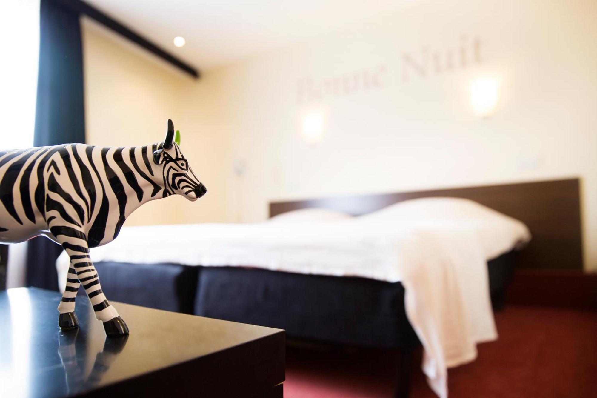Hotel Van Der Maas Отмарсум Екстериор снимка
