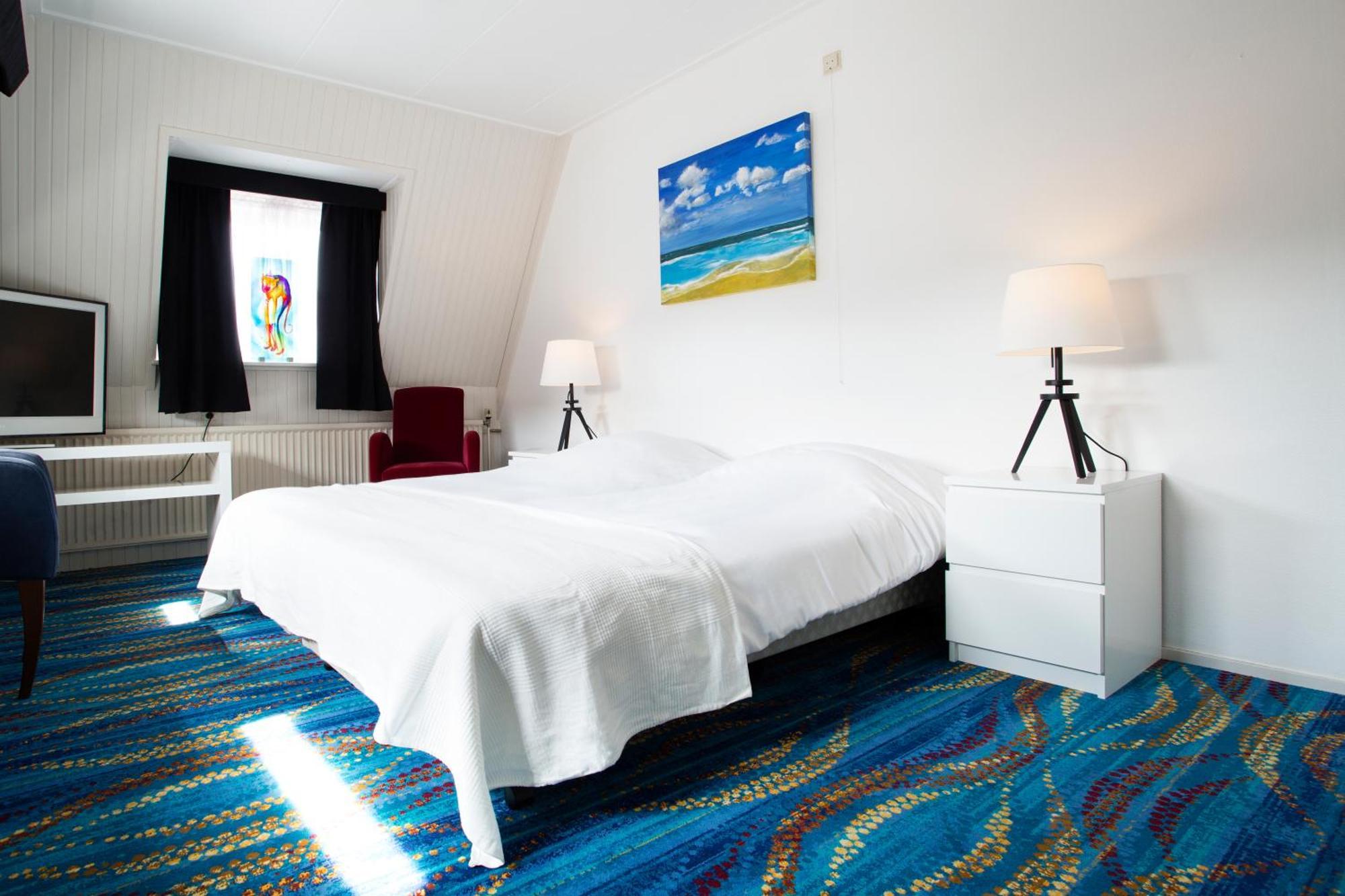 Hotel Van Der Maas Отмарсум Екстериор снимка